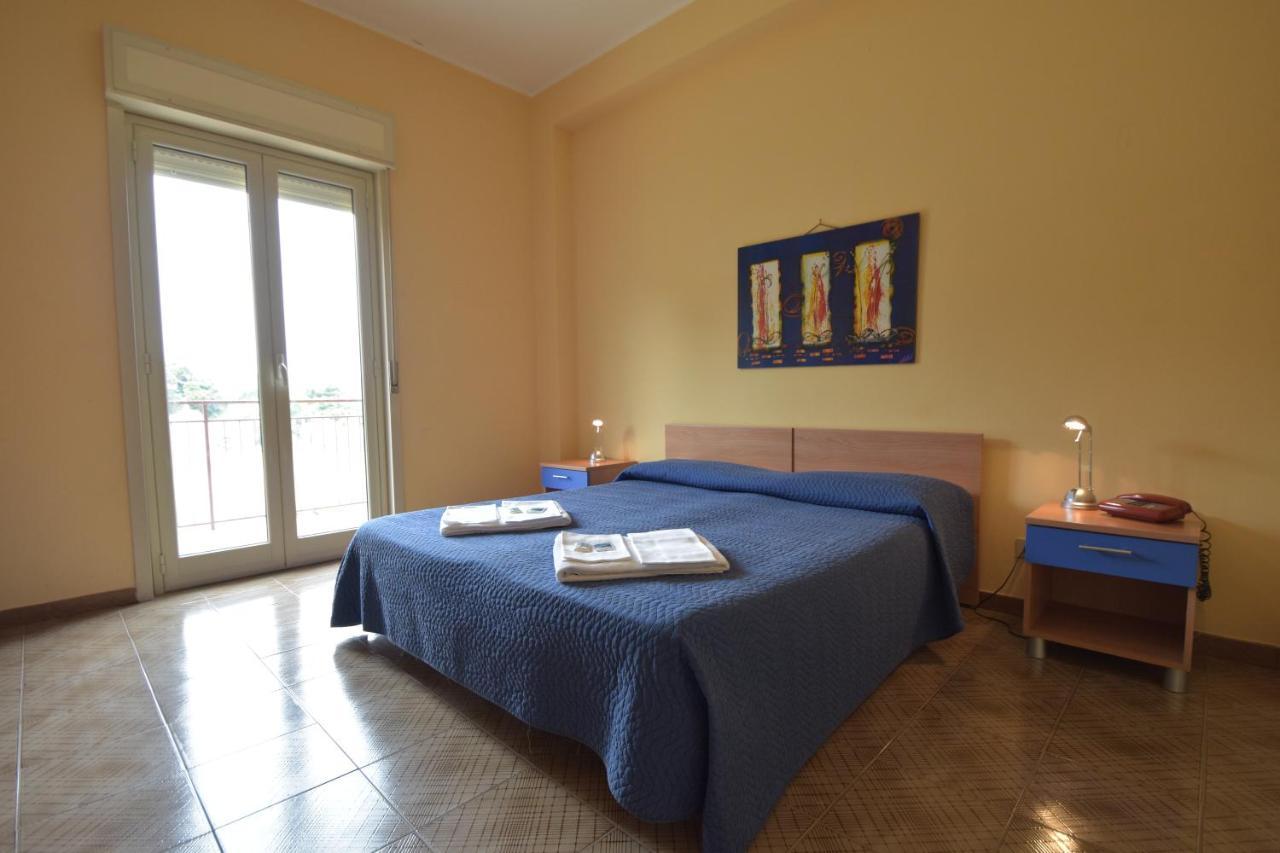 Dependance La Mouette Hotel Termini Imerese Bagian luar foto